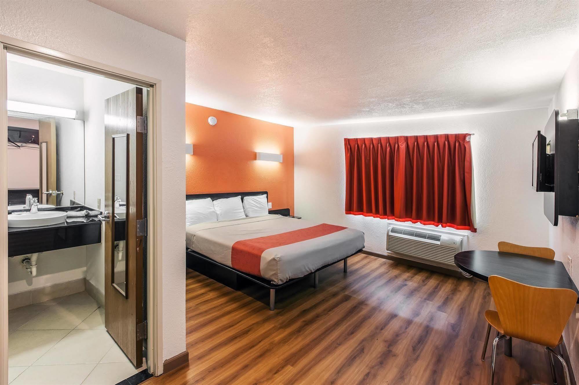 Motel 6-Dallas, Tx - South Exteriér fotografie